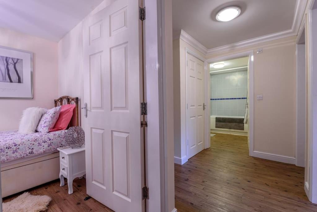 Ingledale Apartment, Ingleton, Yorkshire Dales National Park, Famous Three Peaks, Near The Lake District, Pets Are Welcome Інглтон Екстер'єр фото